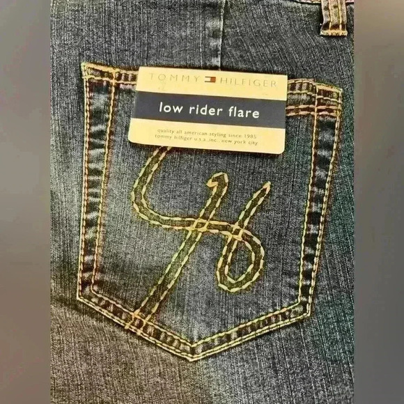 Tommy Hilfiger NWT Women’s size 16 flare denim jeans - Picture 8 of 9